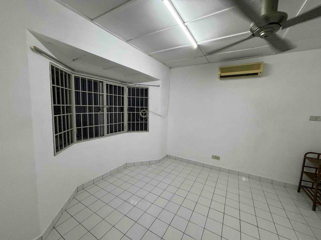 DESA DUA APARTMENT Kepong Actual Freehold RENO Well Keep 100LOAN