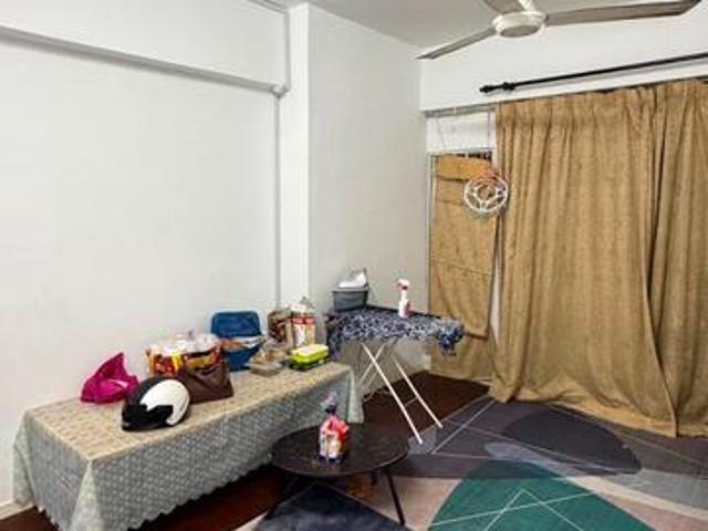 Desa Delima Block 1B low floor 1 car park Farlim