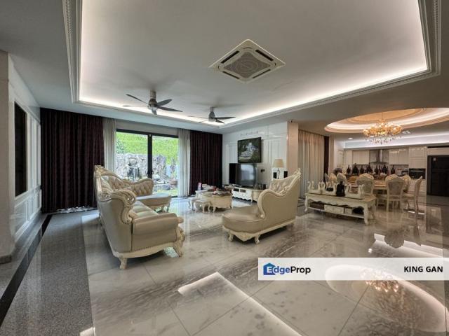 Desa Hill Villas