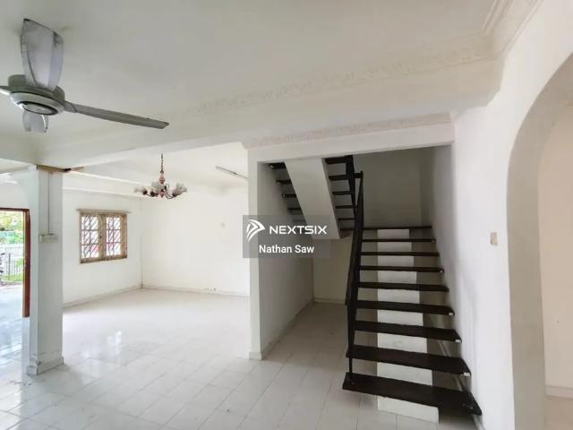 Desa Ilmu, Kota Samarahan 4 Storey Intermediate Shoplot For Sale