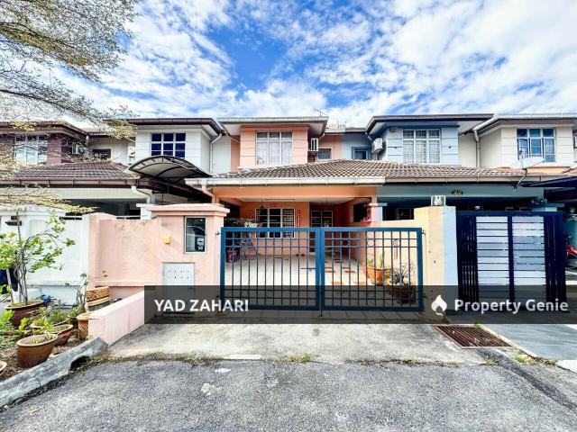 Desa Latania, Shah Alam | 2 Storey Terrace 4 Bedrooms | RM680K Facing Open, Kitchen Extended & Gated Guarded