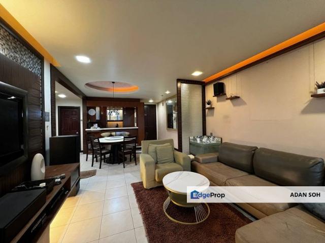 Desa ParkCity Nadia Parkfront Condominium