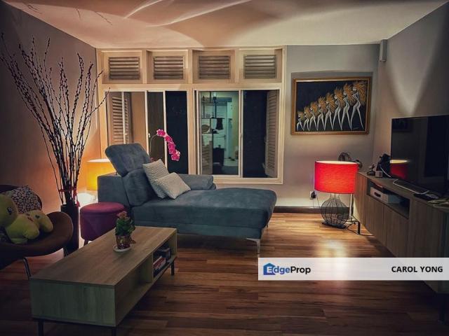 Desa ParkCity Nadia Parkfront Condominium