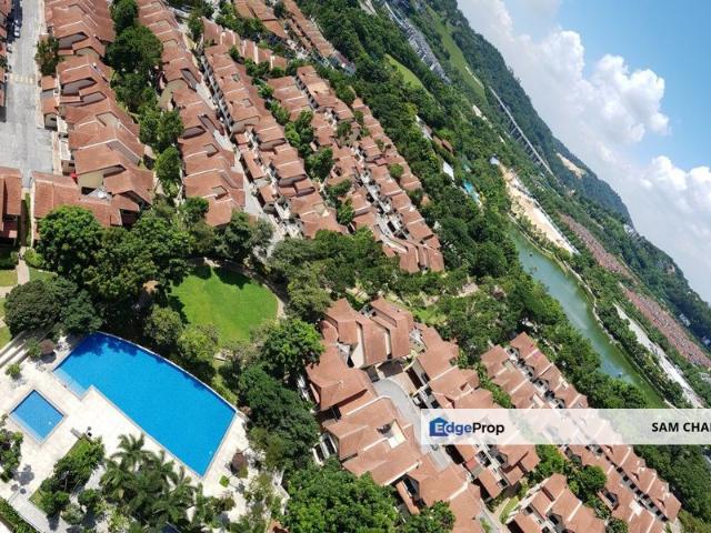 Desa ParkCity Nadia Parkfront Condominium