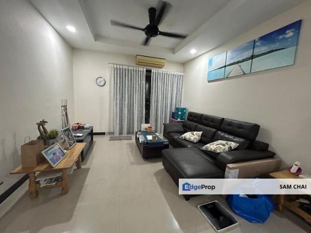Desa ParkCity Nadia Parkfront Condominium