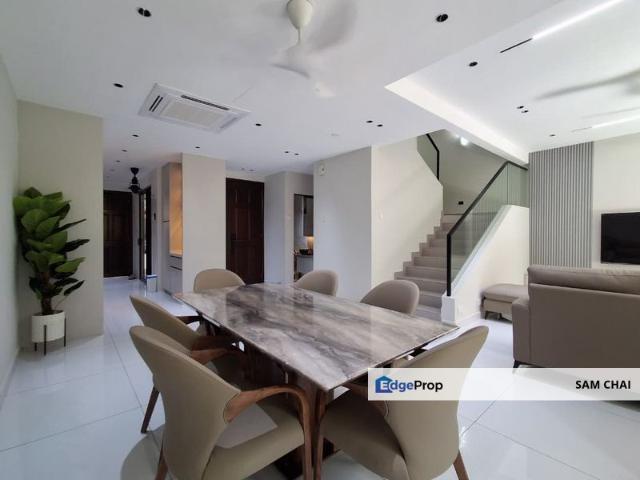 Desa ParkCity Nadia Parkhomes