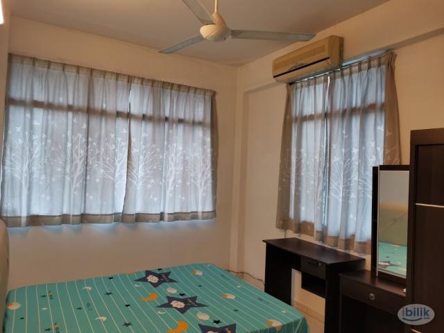 Desa Permai Indah Aircond Master Room included utilitites Private Bathroom MIX GENDER