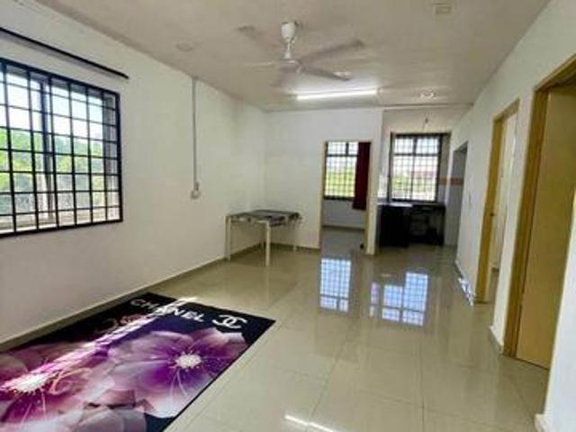 DESA RAKYAT3BilikRUMAH MURAH PASIR GUDANGSIAP RENOVATE