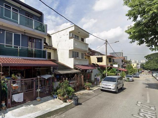 Desa setapak 2 and half storey booking 1000 and full loan facing fied