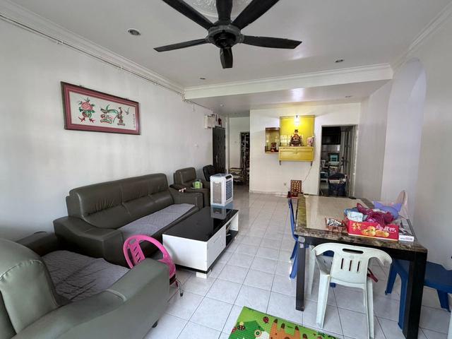 Desa Skudai Apt Low Floor Corner 3beds
