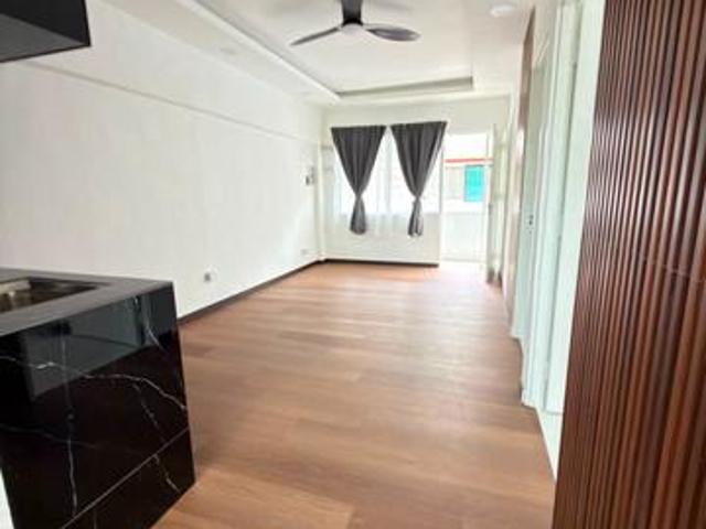 Desa Sri Ara flat Fully renovated with a builtin kitchen