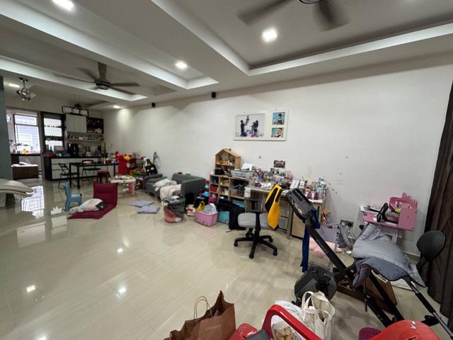 Desa Tebrau Double Storey Terrace House 4 Bedroom Renovated GG