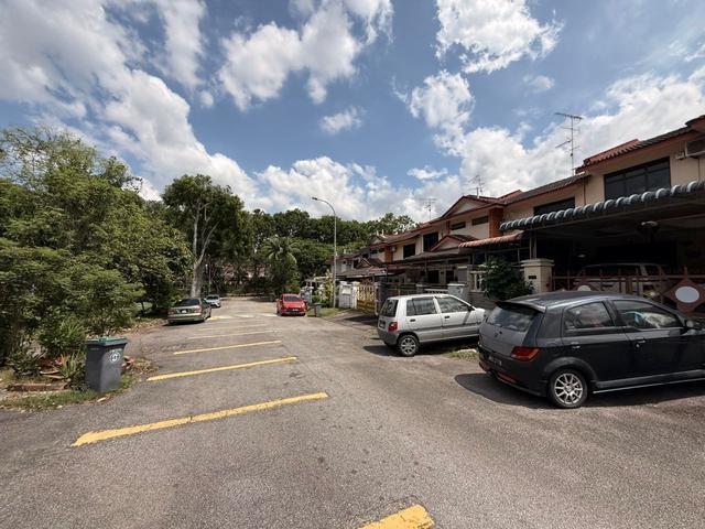 Desa Tebrau Double Storey Terrace House Basic Furnished