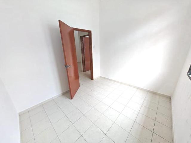 Desa tebrau Jalan Harmonium 21 4 Bed Partial Furnished Mount Austin
