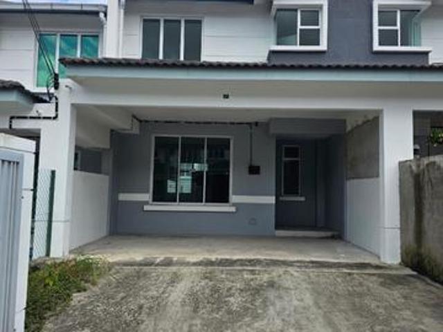 Desa Terbau Jalan Rebab Double Storey House GG Jaya Putra Mount Austin