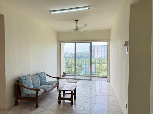 Desaminium Rimba 5 Bedrooms Corner Unit Limited Unit Pm to View