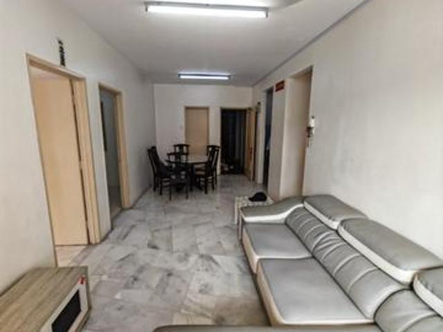 Desaminium Rimba 5R3B Seri Kembangan Serdang Puncak Jalil