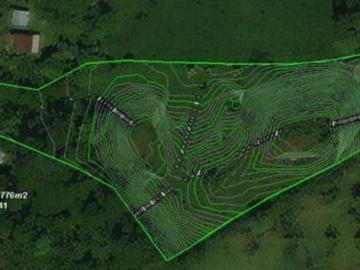 Desarrolle su retiro privado en este lote de casi 3 acres en venta