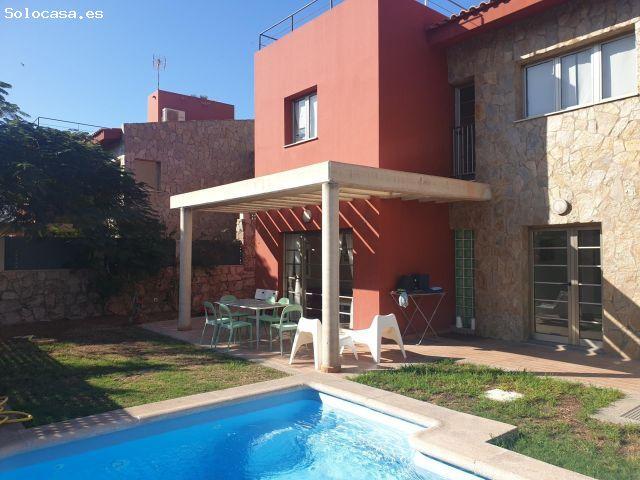 Desconexión Absoluta: Espectacular Villa con Piscina Privada en Tauro
