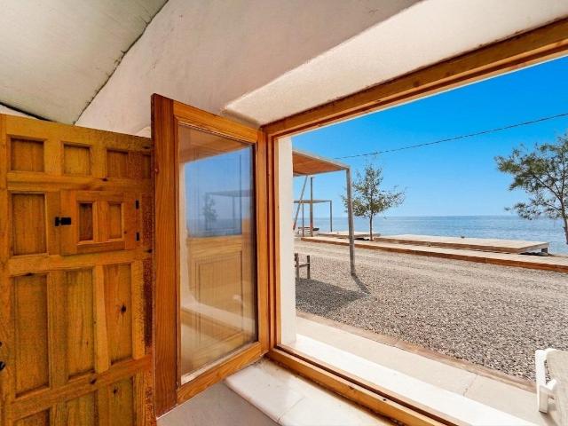 Descubra una casa adosada verdaderamente única situada en Pl. 76m² San Nicolas de Tolentino