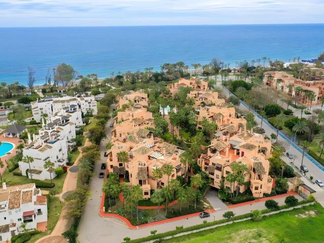 Descubra una oportunidad excepcional para adquirir una vivie. 100m² San Pedro de Alcántara