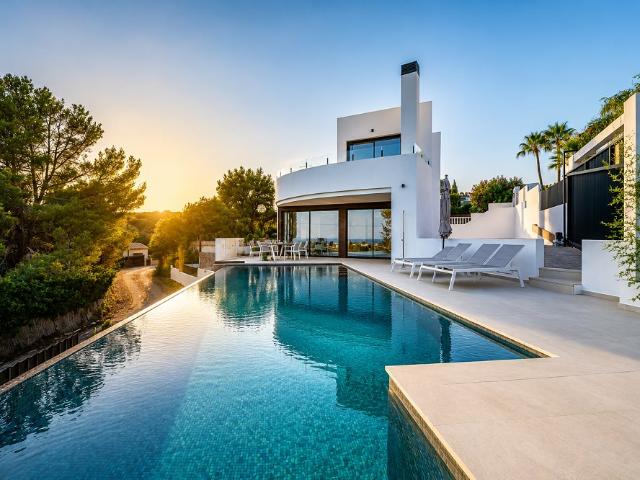 Descubra esta magnífica villa mediterránea situada en la exc. 185m² Benissa