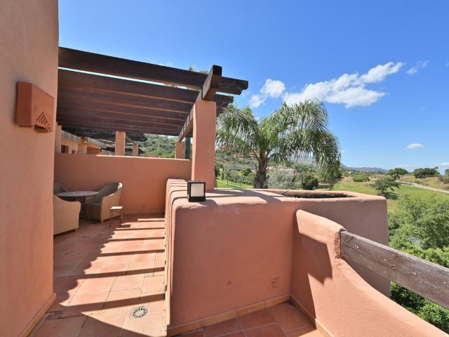 Descubra este excepcional ático esquinero en primera línea d. 145m² Marbella