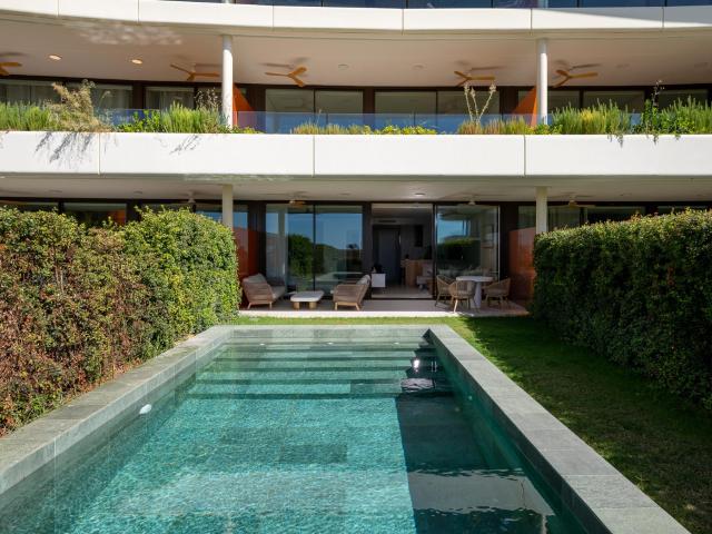 Descubra este excepcional apartamento con jardín y piscina p. 90m² Fuengirola