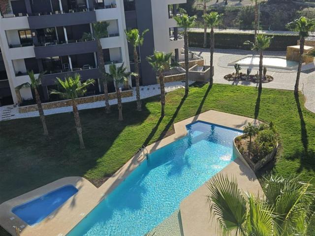 Descubra este exclusivo apartamento totalmente amueblado, si. 157m² Orihuela