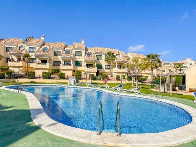 Descubra este encantador apartamento en planta baja elevada. 83m² Orihuela Costa
