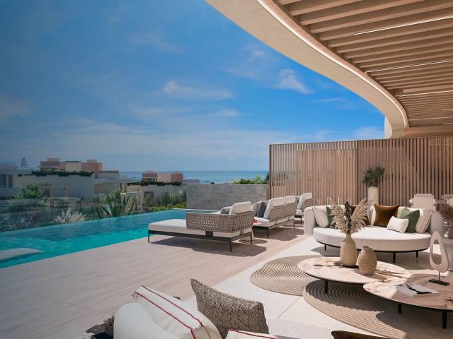 Descubra este lujoso dúplex en planta baja de 601 m², perfec. 601m² Marbella