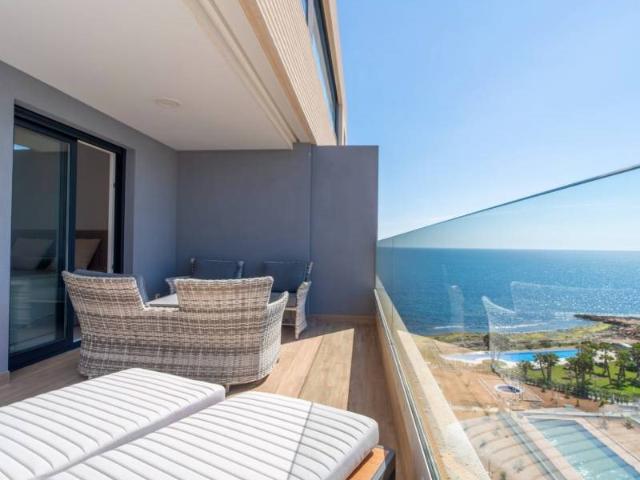 Descubra la esencia del confort y la exclusividad en este el. 108m² Torrevieja