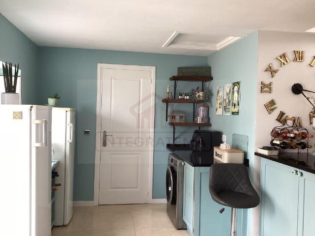 Descubra o refúgio perfeito em Alfeizerão, uma moradia tradi. 105m² Alfeizerão