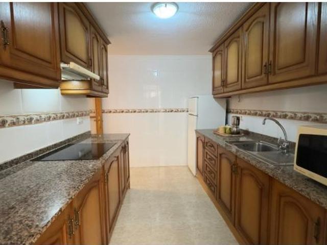¡Descubre tu nuevo hogar en el corazón de Torrevieja!.Apartamento de dos dormitorios y dos baños