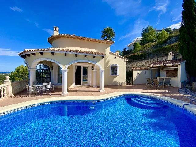 ¡Descubre tu refugio ideal en la Costa Blanca! ?✨ Te present. 200m² Monte pedreguer