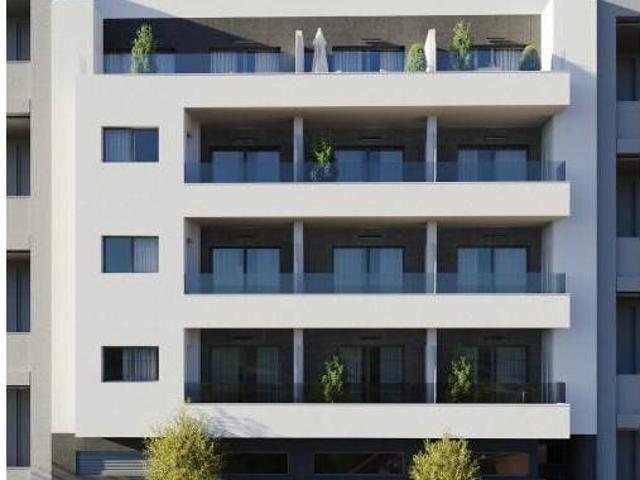 Descubre el encanto de ser propietario de uno de los 11 exqu. 123m² Torrevieja