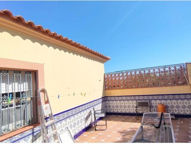 Descubre el Paraíso en La Mulería: Tu Nuevo Hogar te Espera con 1600m2