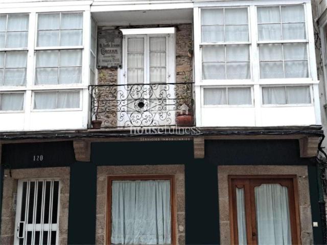 Descubre esta magnífica propiedad ubicada en el emblemático. 84m² Centro de Aldea