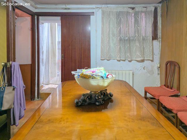 ¡Descubre esta casa de 3 plantas en el centro de Rosselló!