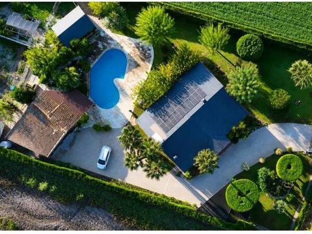 Descubre esta encantadora finca en San Fulgencio donde la na. 387m² San Fulgencio