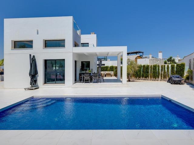 Descubre esta espectacular villa independiente en Ciudad Que. 112m² Ciudad Quesada