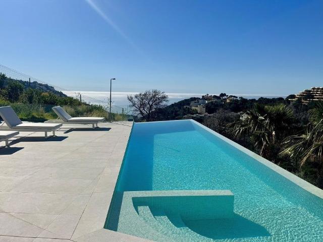 Descubre esta impresionante villa de lujo situada en una par. 412m² Altea