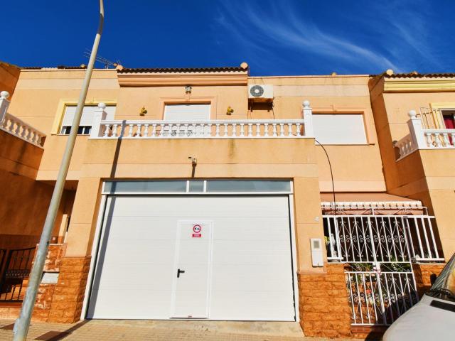 Descubre este magnífico dúplex en Las Norias