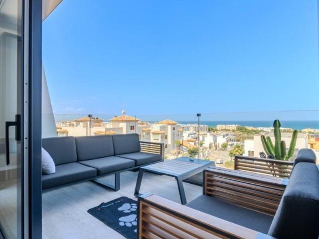 Descubre este ático dúplex de reciente construcción en Guard. 93m² Guardamar del Segura