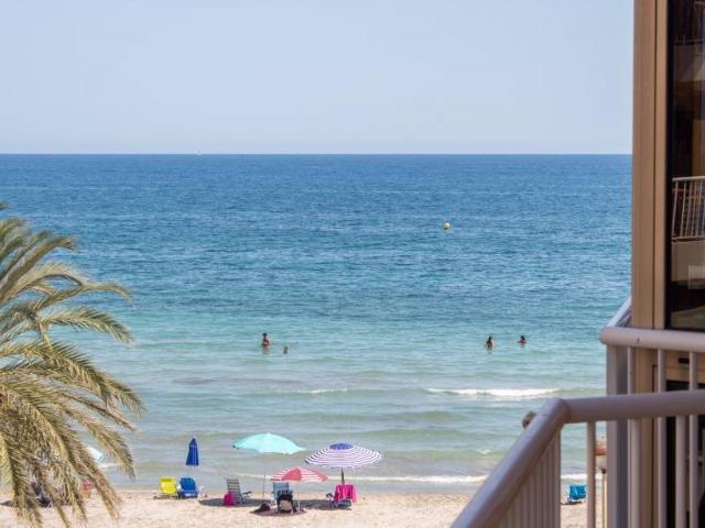 Descubre este acogedor apartamento reformado en primera líne. 70m² Santa Pola