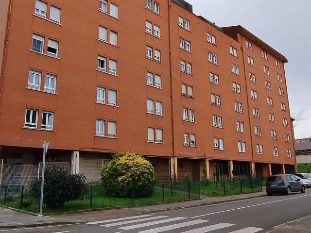 Descubre este excepcional piso ubicado en la cotizada zona d. 93m² Avilés