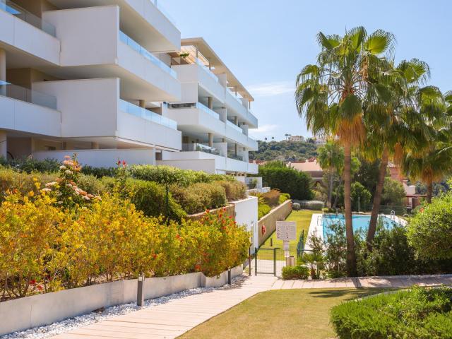 Descubre este espectacular apartamento contemporáneo a estre. 181m² Marbella