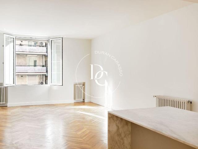 Descubre la exclusiva promoción en Calle Balmes 202, ubicada. 125m² Barcelona