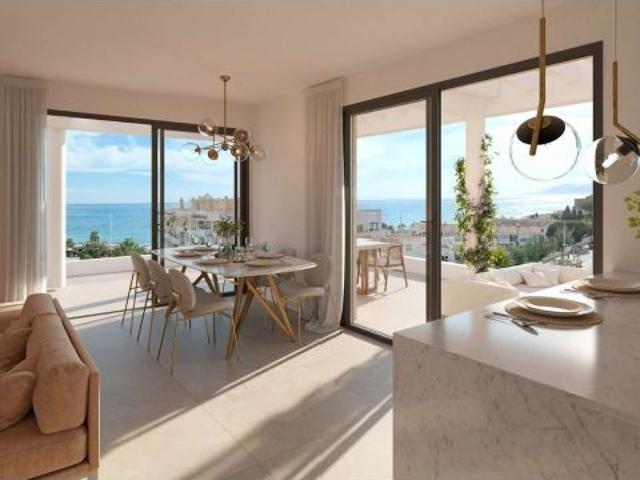 DESDE 238.000 € HASTA 593.000 € · VIVIENDAS DE OBRA NUEVA A 100 METROS DEL MAR EN RINCÓN DE LA VICTO