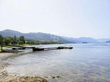 Espectacular sitio al borde del Lago Rinihue 6000.00 m2